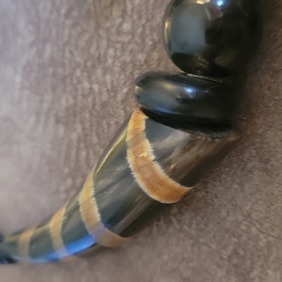 Vtg Antler Beaded Horn Carved Elephant Pendant African Unisex Necklace - Picture 9 of 11